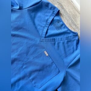 Figs Technical Collection Catarina One Pocket  Top XL Ceil Blue